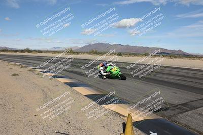 media/Nov-16-2025-Race Pace (Sun) [[8c5fa54630]]/Non Verified Riders (1st 20 Minutes)/3-Turn 3 Inside (11am)/